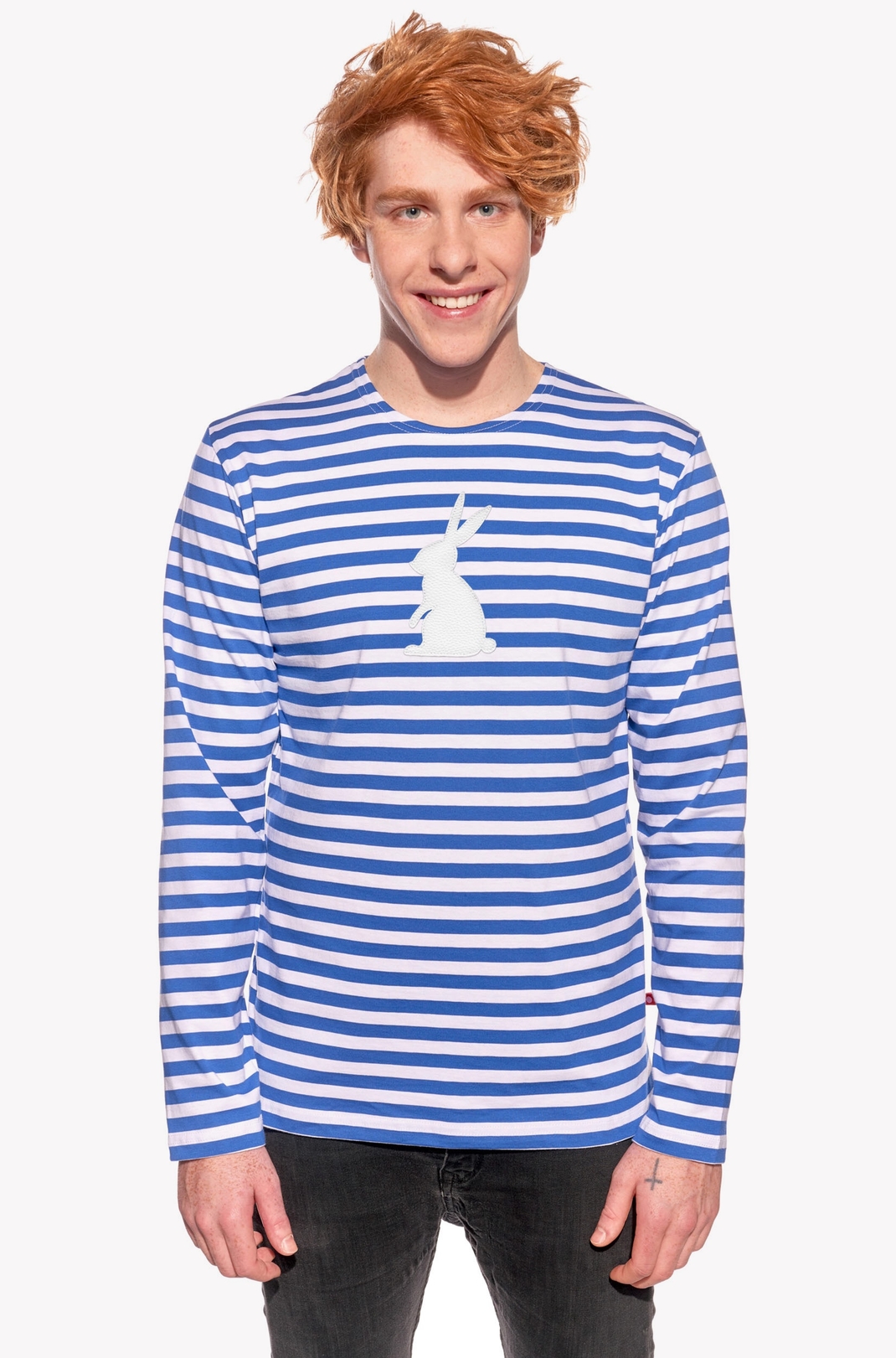 Shirt with rabbit