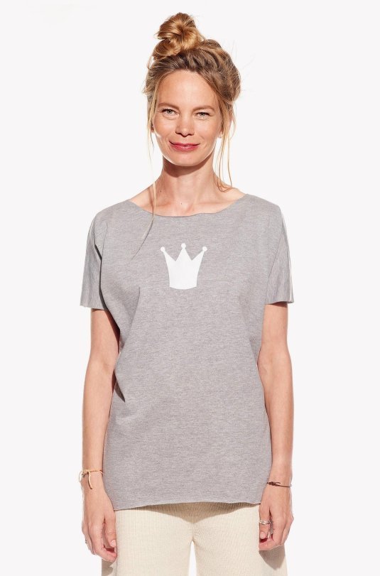 Shirt with crown