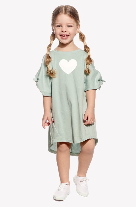 Šaty se srdíčkem