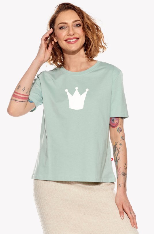Shirt with crown
