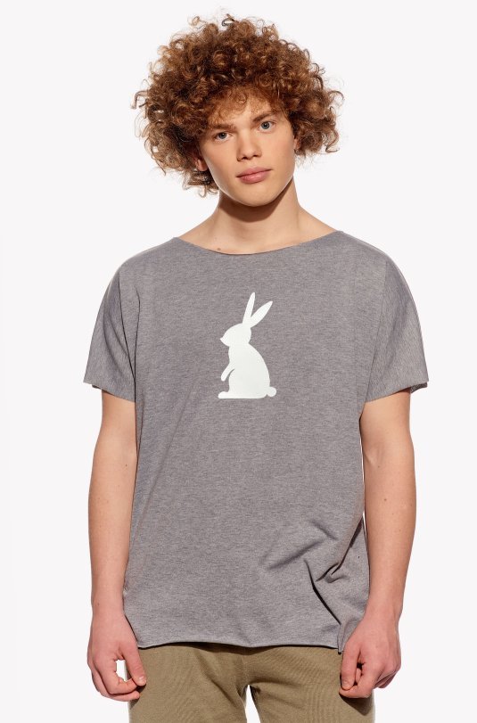Shirt with rabbit
