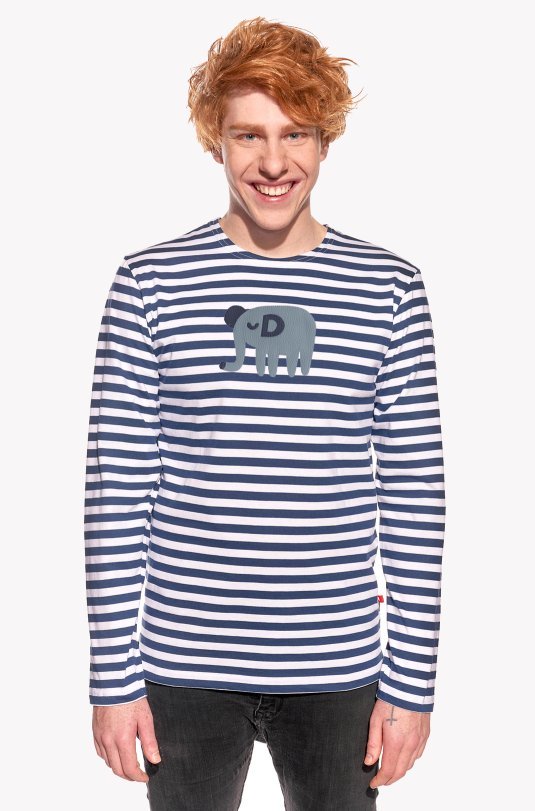 Shirt with an elephant