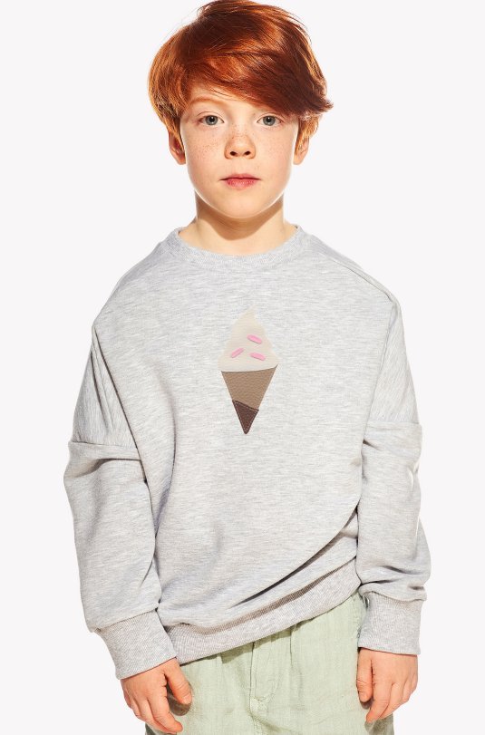 Kapucnis pulóver jégkrémmel