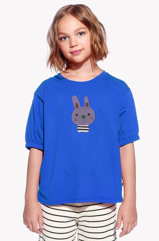 Shirt with rabbit