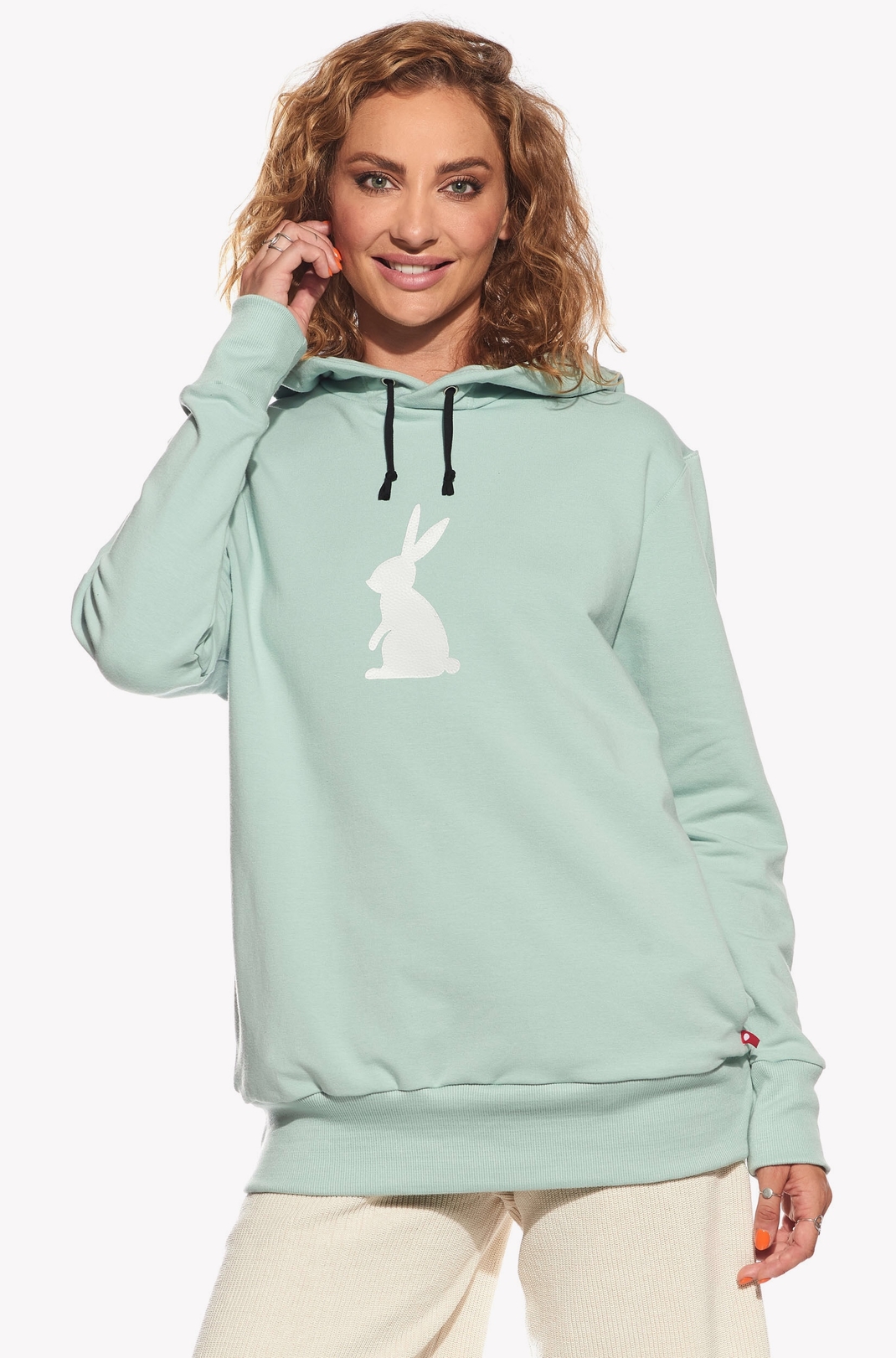 Hoodie with rabbit