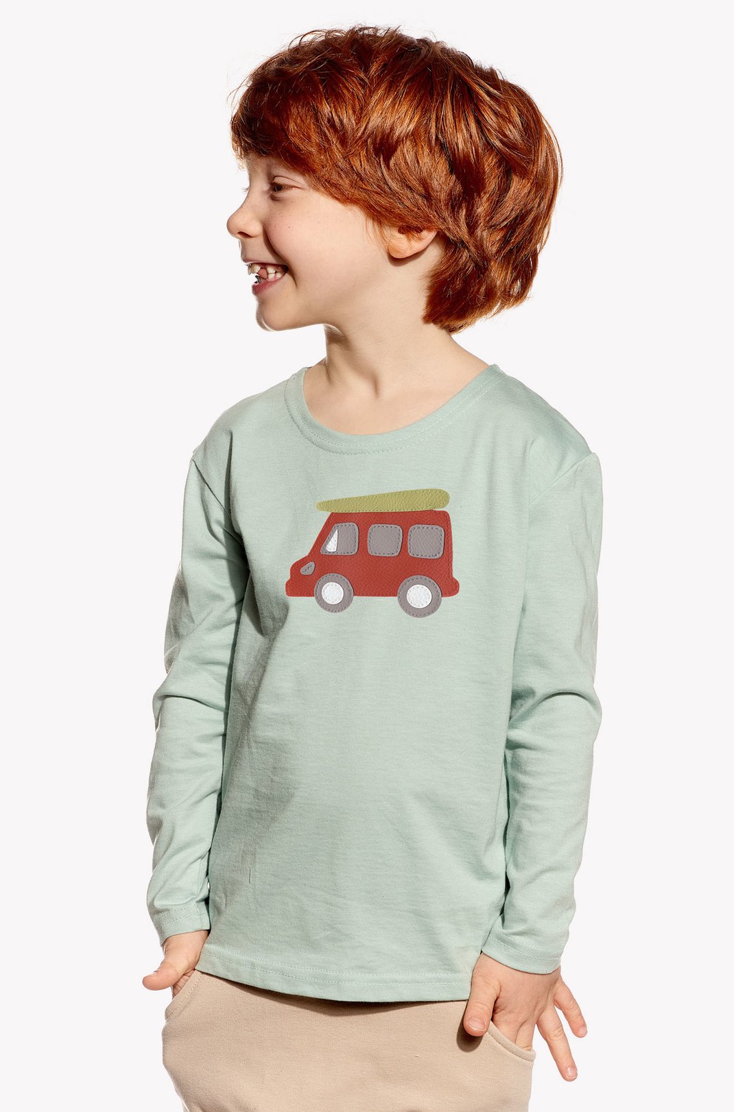 Shirt with caravan