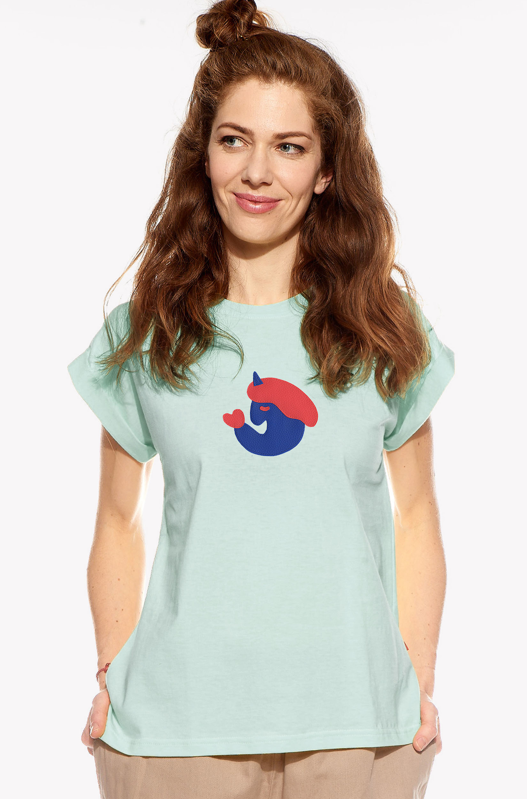 Shirt a unicorn in love