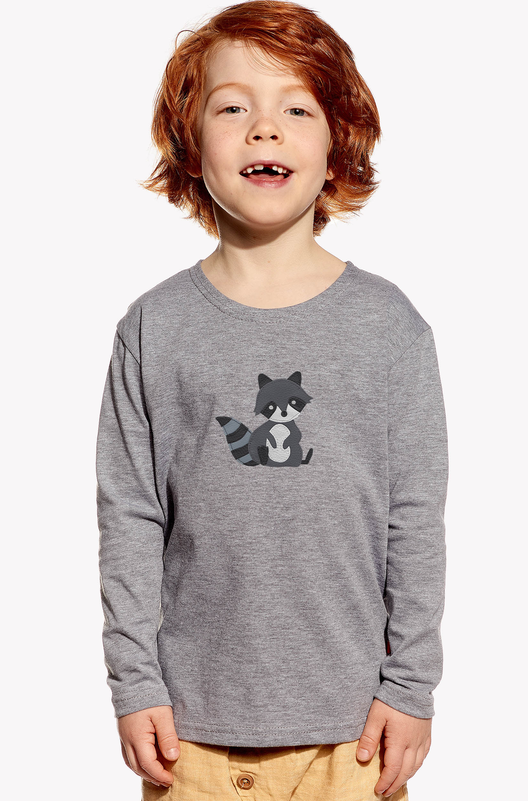 Shirt with raccoon