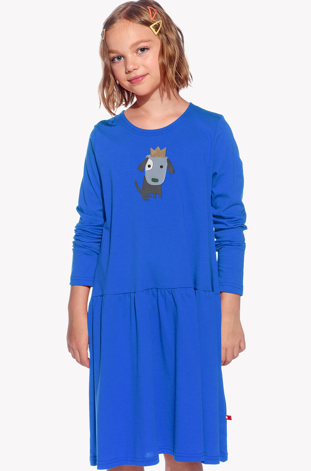 Kleider mit einem Hund