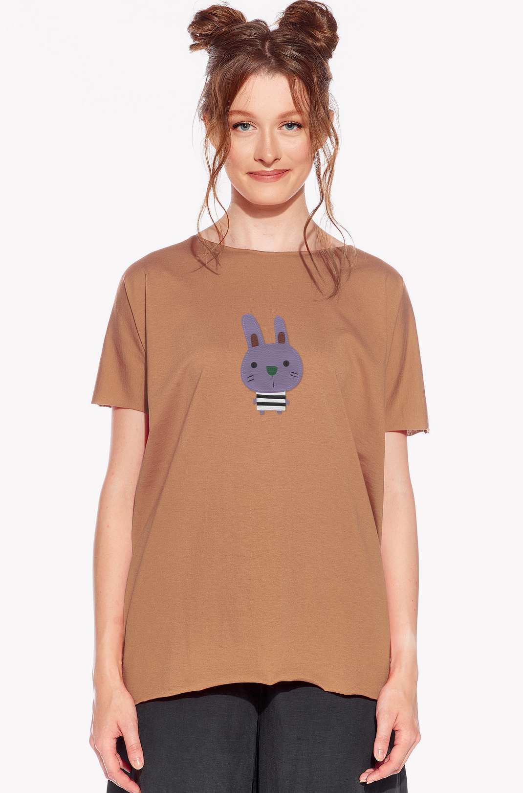 Shirt with rabbit
