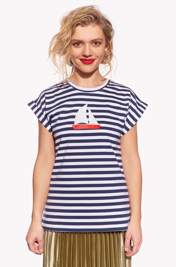 Shirt with sailboat