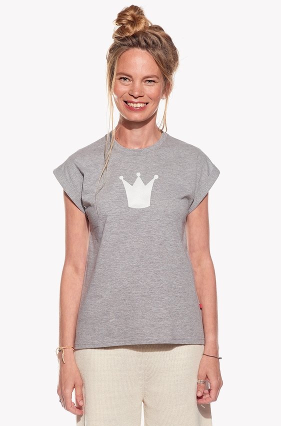Shirt with crown