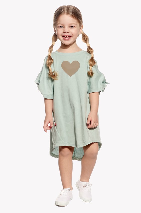 Šaty se srdíčkem