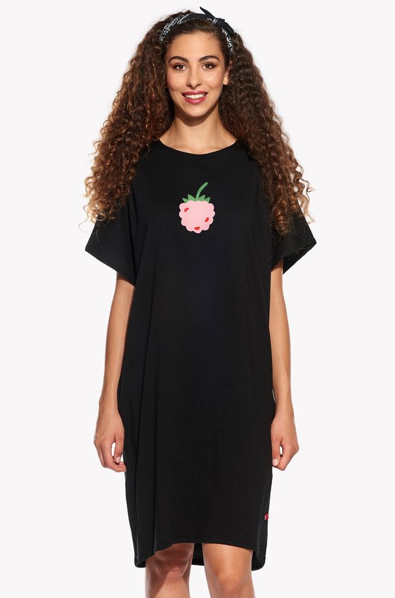 Dresses with raspberry