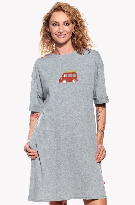 Dresses with caravan