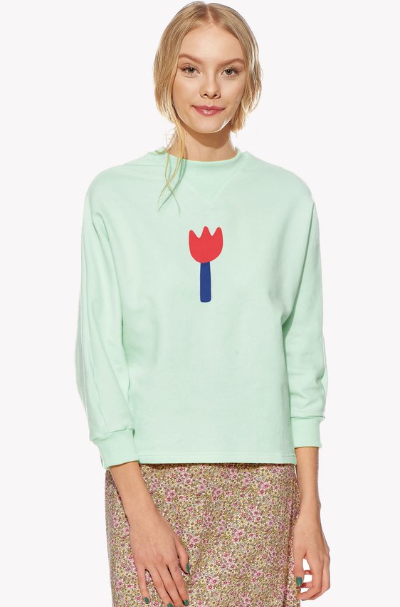 Hoodie with a flower