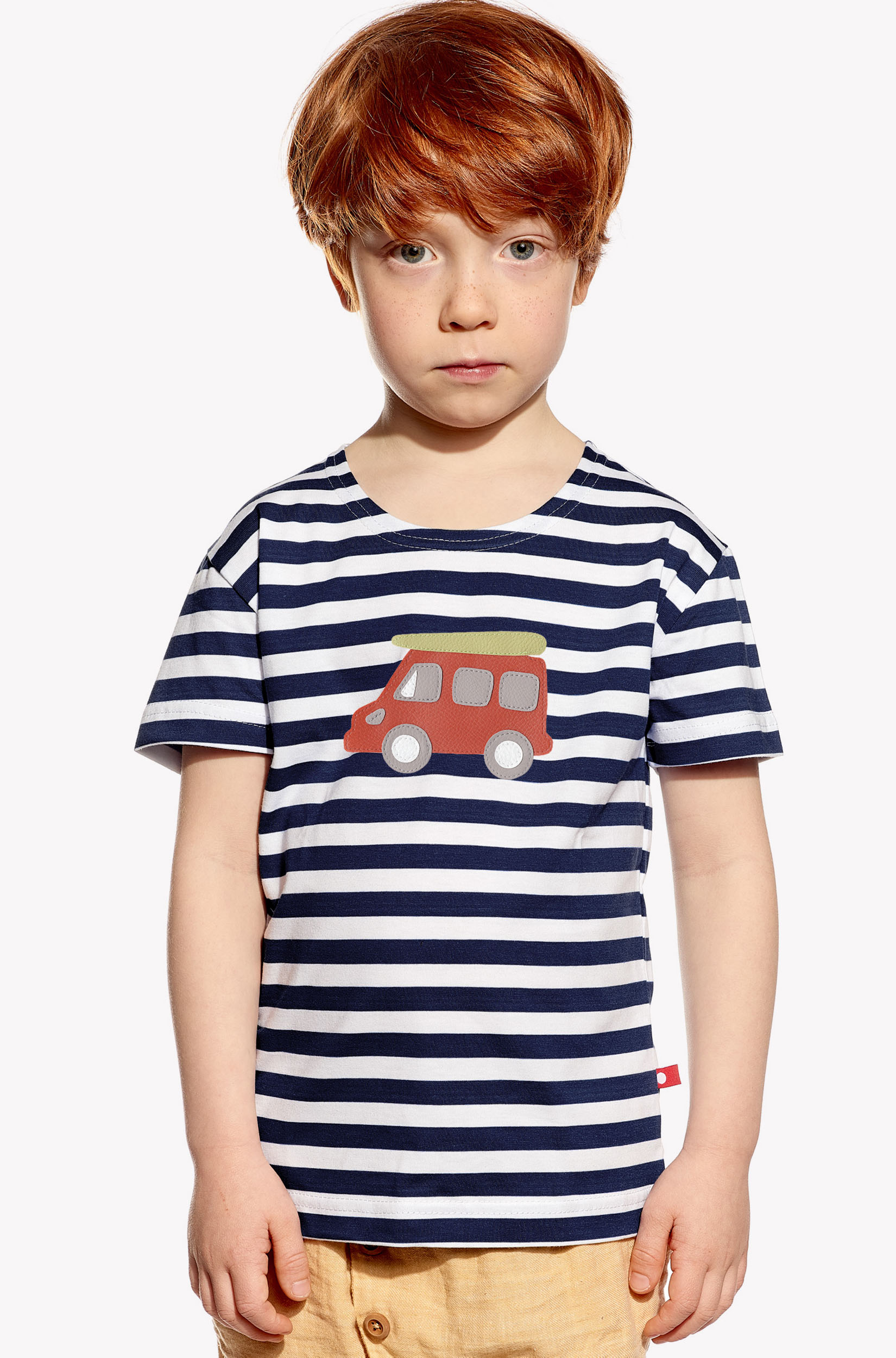 Shirt with caravan